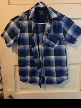 Nomad Blue and White Plaid Short-Sleeve Button-Down Shirt